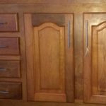 580-BAJO MESADA 1.20 MTS 4 CAJONES 2 PUERTAS   ( MANIJAS METAL - BISAGRAS CAZOLETA)