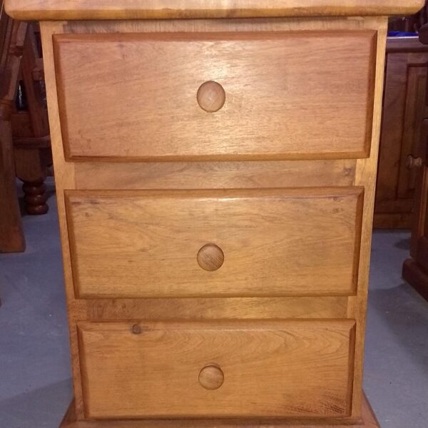 6600-MESA DE LUZ 3 CAJONES (ANCHO 0.45 MTS) (ALTO 0.60 MTS)