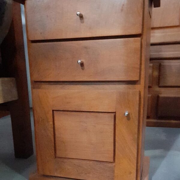 6720-MESA DE LUZ SOMNIER RECTA