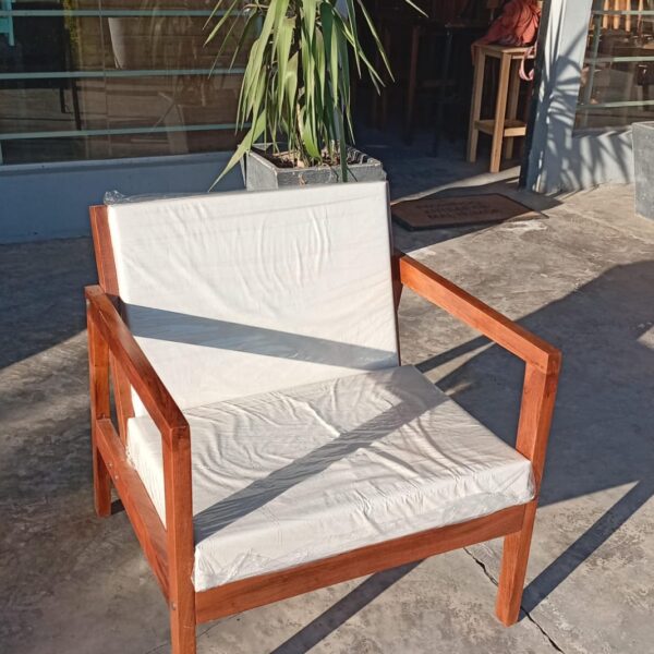 5440-SILLON NORDICO INDIVIDUAL ECOCUERO